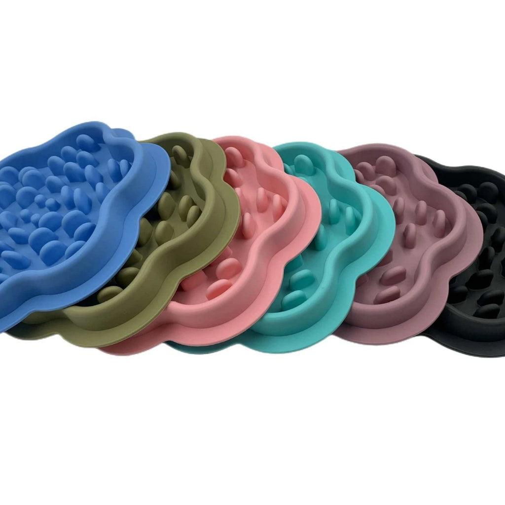 Maze ridges inside SlowBite feeder bowl